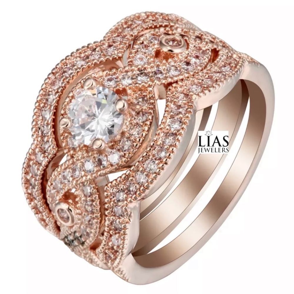 New 18k rose gold wedding ring set